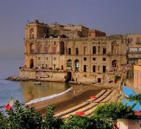 Neapolitan Bagaria Naples