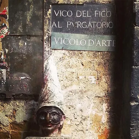 Neapolitan Bagaria * Naples